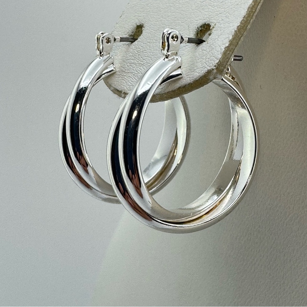 Silver Tone Chunky Hoop Earrings Classic Polished Bold Statement